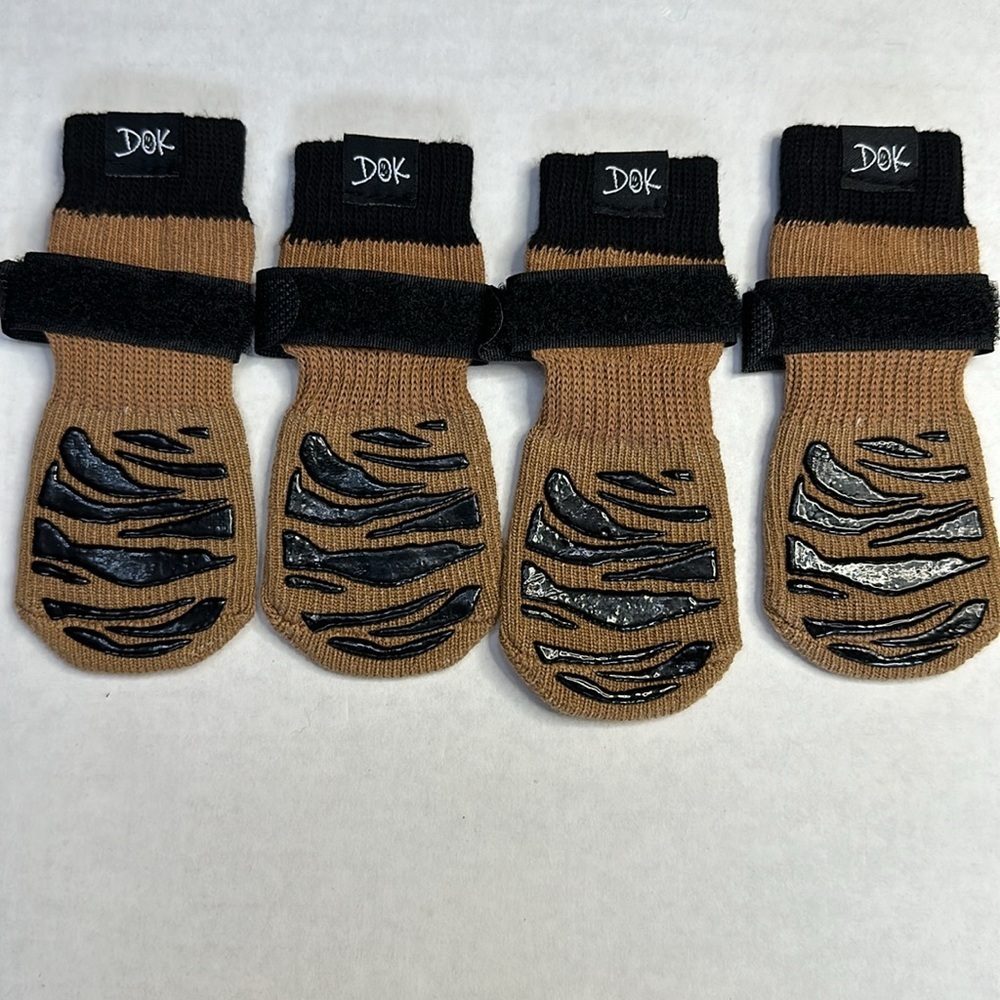 DOK Dog grip socks Cool Carmel size small